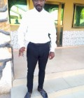Dating Man France to Saint denis : Mawell, 34 years